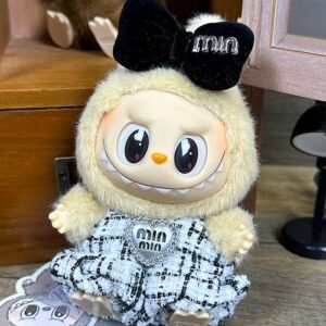 M-family black and white outfit (hair accessory + jumpsuit)